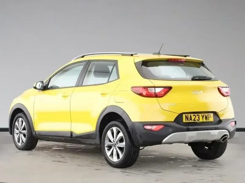 Used Kia Stonic 2023 Yellow SUV