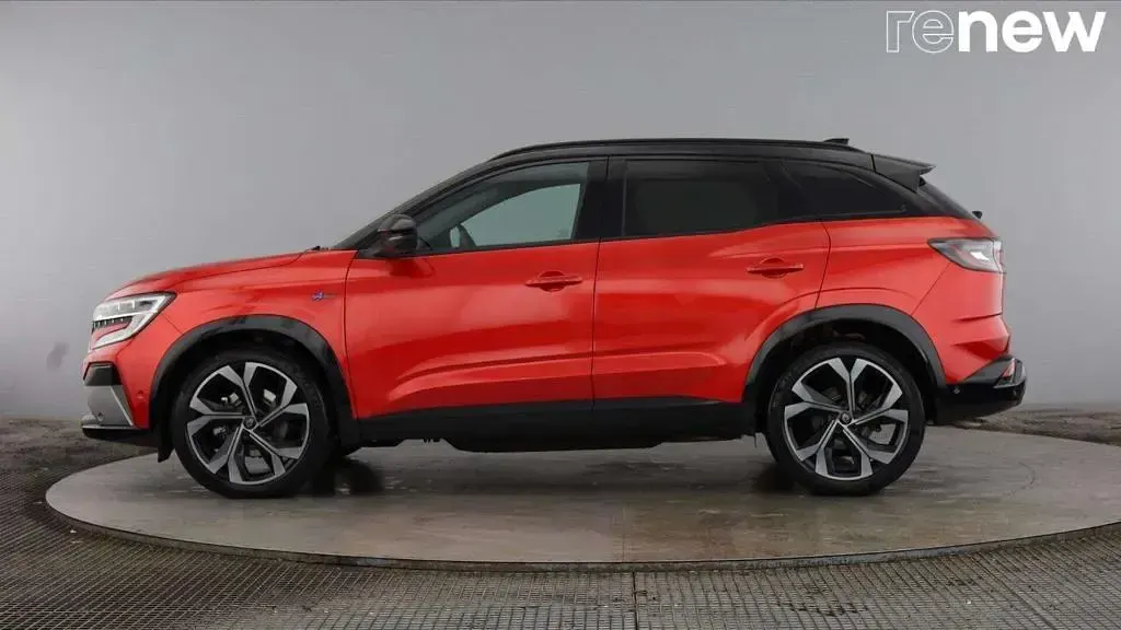 Used Renault Austral Techno Esprit Alpine 200 HP (147 kW) 2025 Red/black  SUV