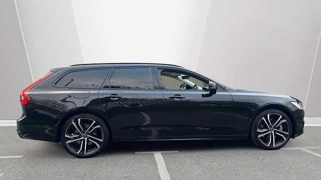 Used Volvo V90 Ultimate 250 HP (183 kW) 2023 Black Estate