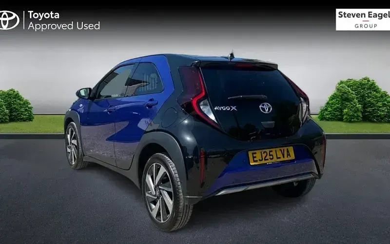 Used Toyota Aygo X 72 HP (52 kW) 2025 Blue SUV