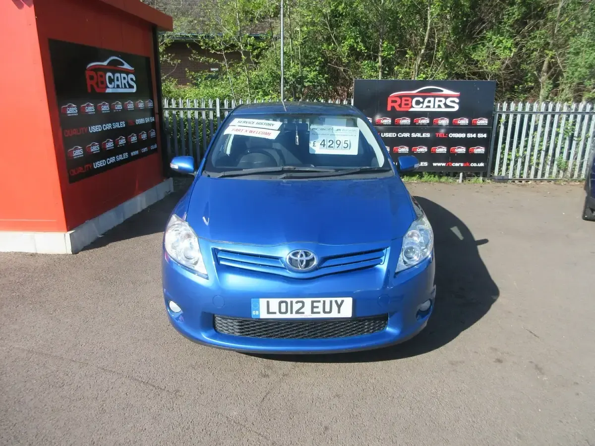 Used Toyota Auris 2012 Blue Hatchback