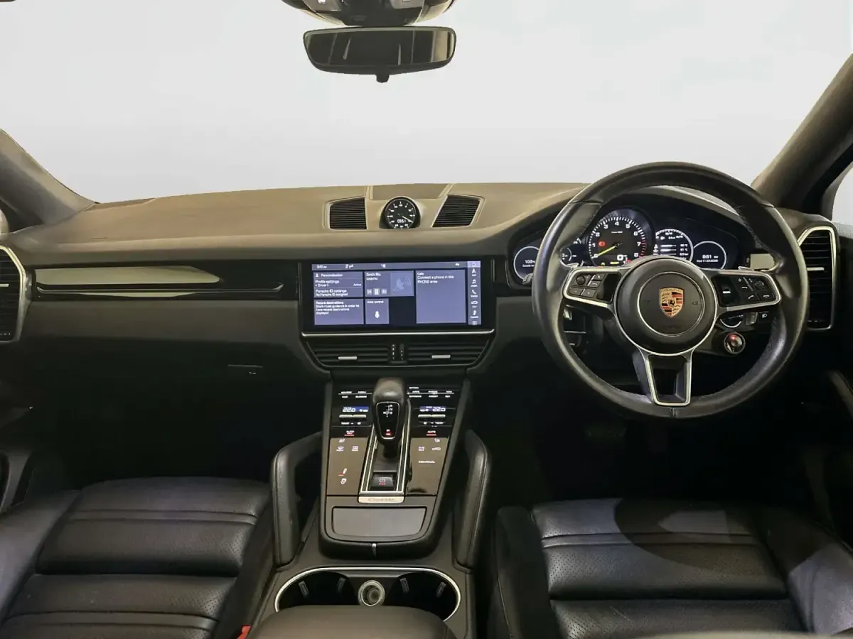 Begagnad Porsche Cayenne 462 HK (339 kW) 2019 Silver SUV