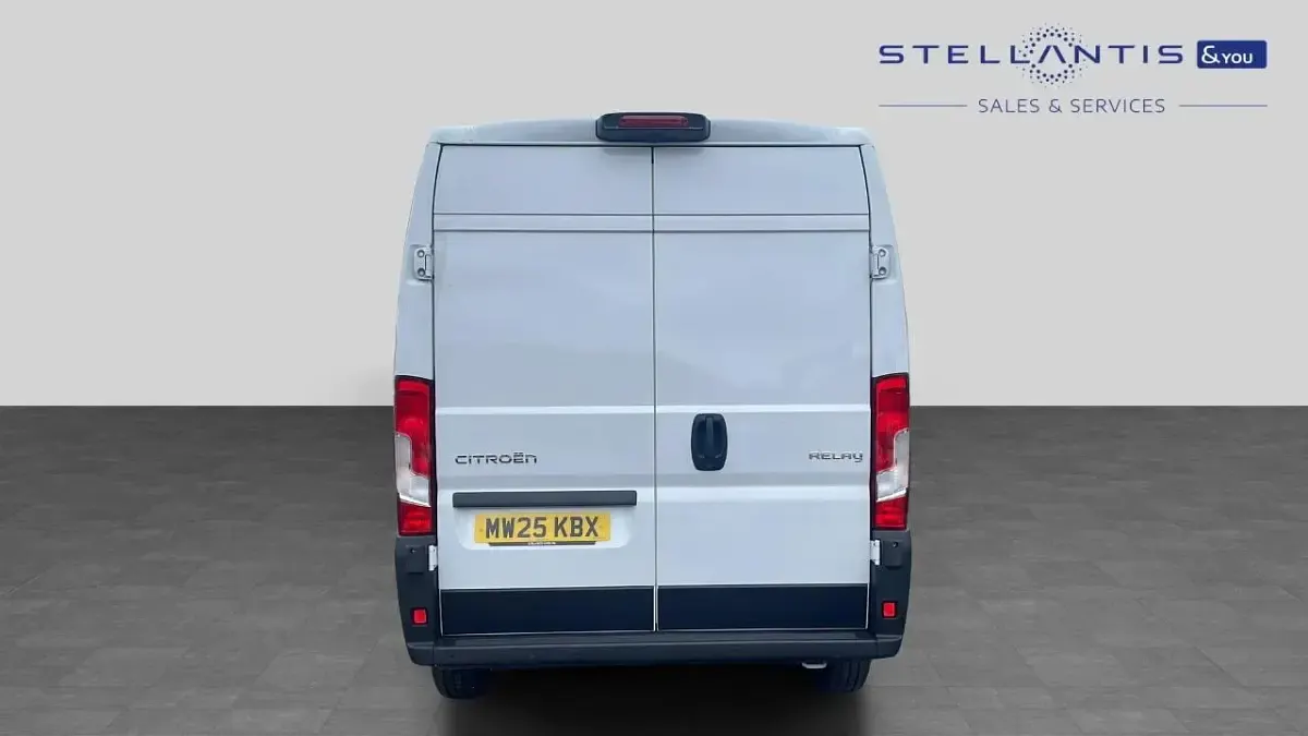 Used Citroën Relay 138 HP (101 kW) 2025 White Van