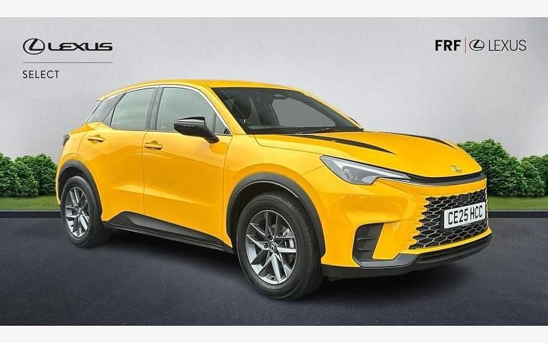 Used 2025 Lexus LBX SUV | £25,990 - Image 1/4