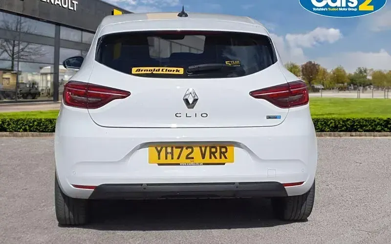 Gebraucht Renault Clio V Iconic 140 PS (102 kW) 2022 Weiß Kleinwagen