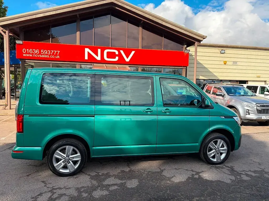 Used VW T6.1 SE 150 HP (110 kW) 2021 Green Van