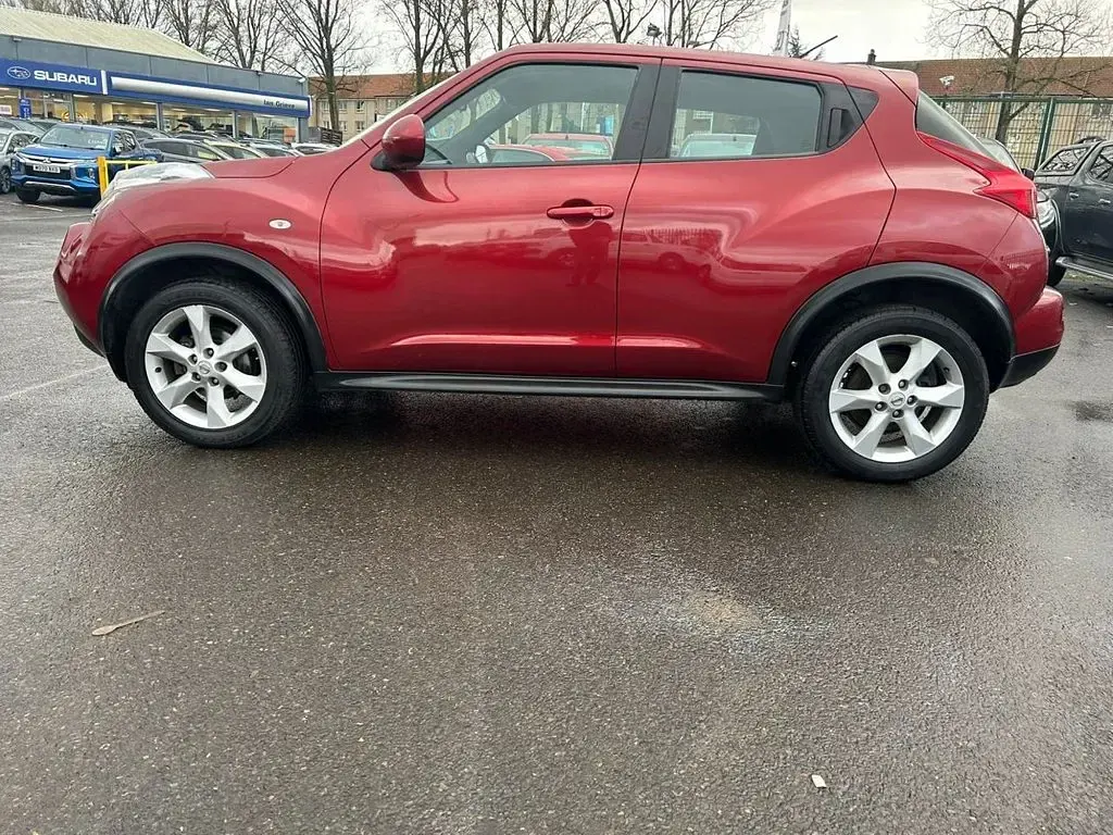 Usado Nissan Juke Acenta 117 CV (86 kW) 2011 Rojo SUV
