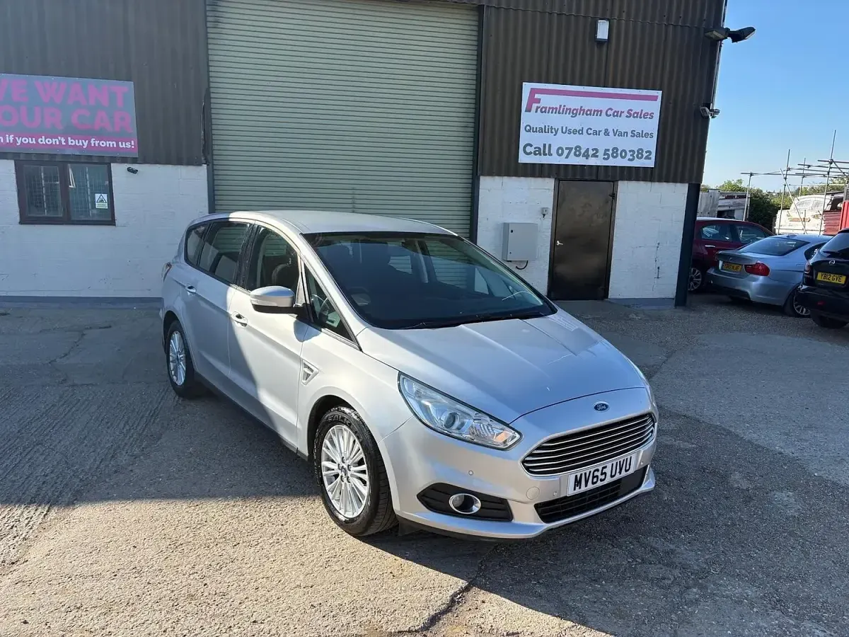 Used Ford S-MAX Zetec 2015 Silver MPV