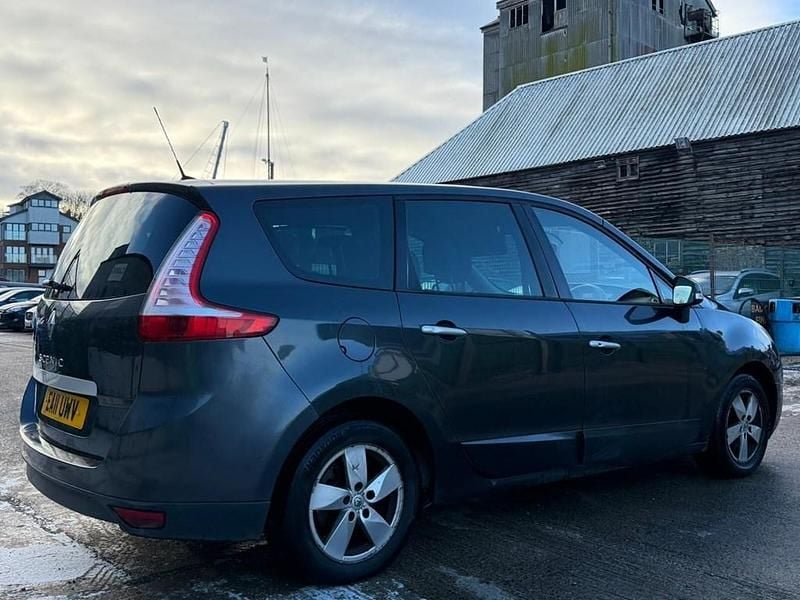 Begagnad Ford C-MAX Titanium 2011 Svart Minibuss