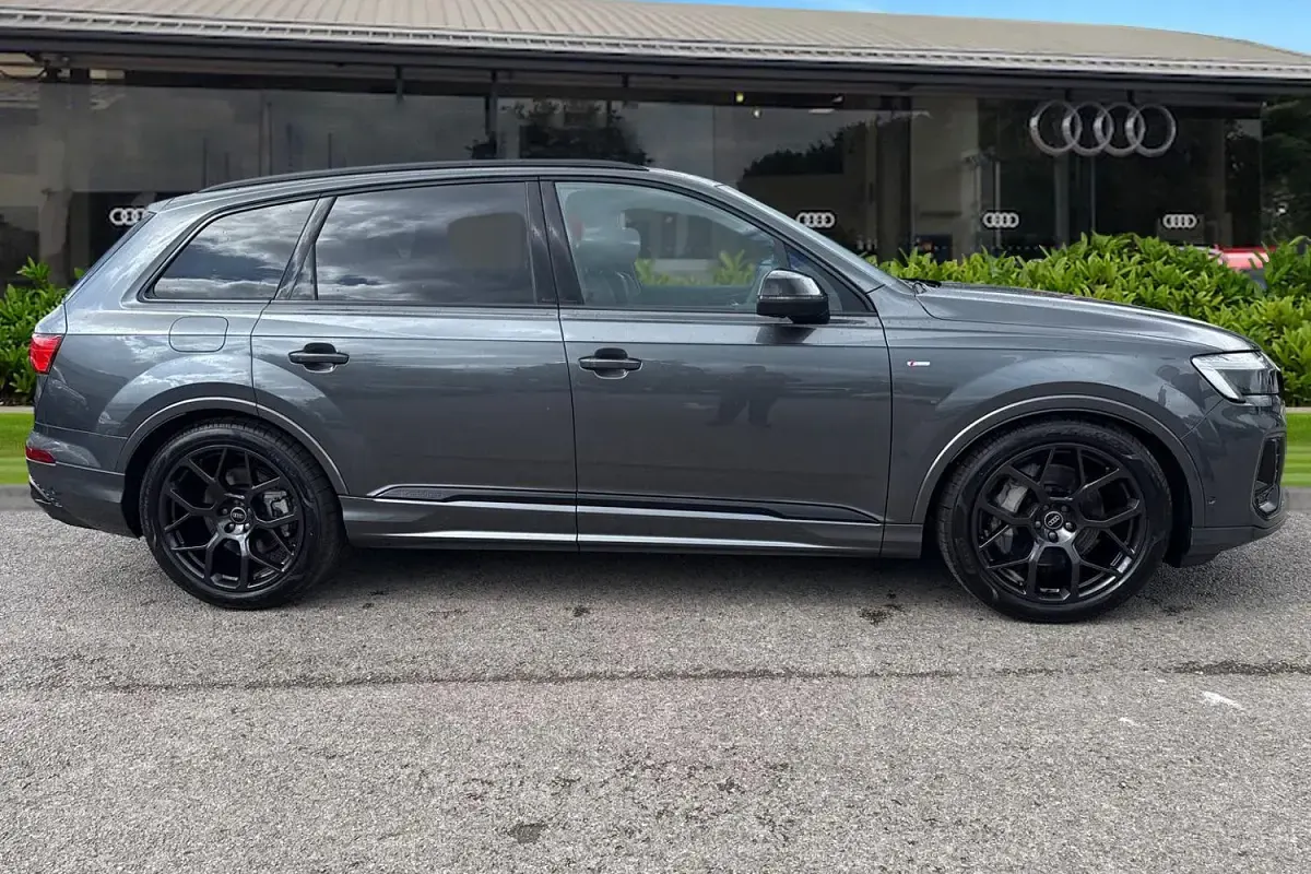 New Audi Q7 Black Edition 2026 Grey SUV