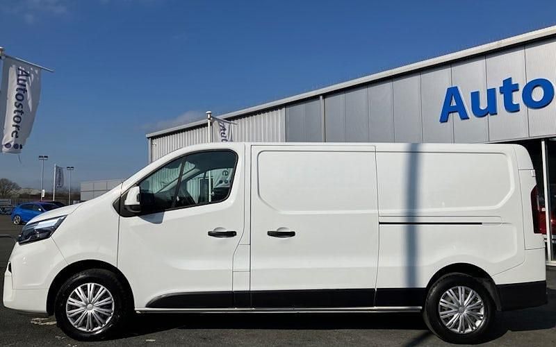 Used Nissan Primastar Acenta 110 HP (80 kW) 2023 MPV