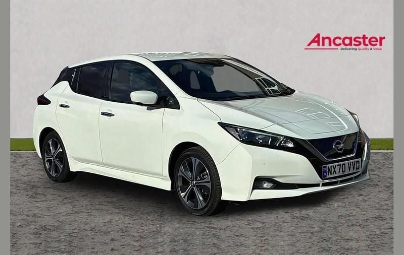 Used Nissan Leaf N-Connecta 110 kW (150 HP) 2020 White Hatchback