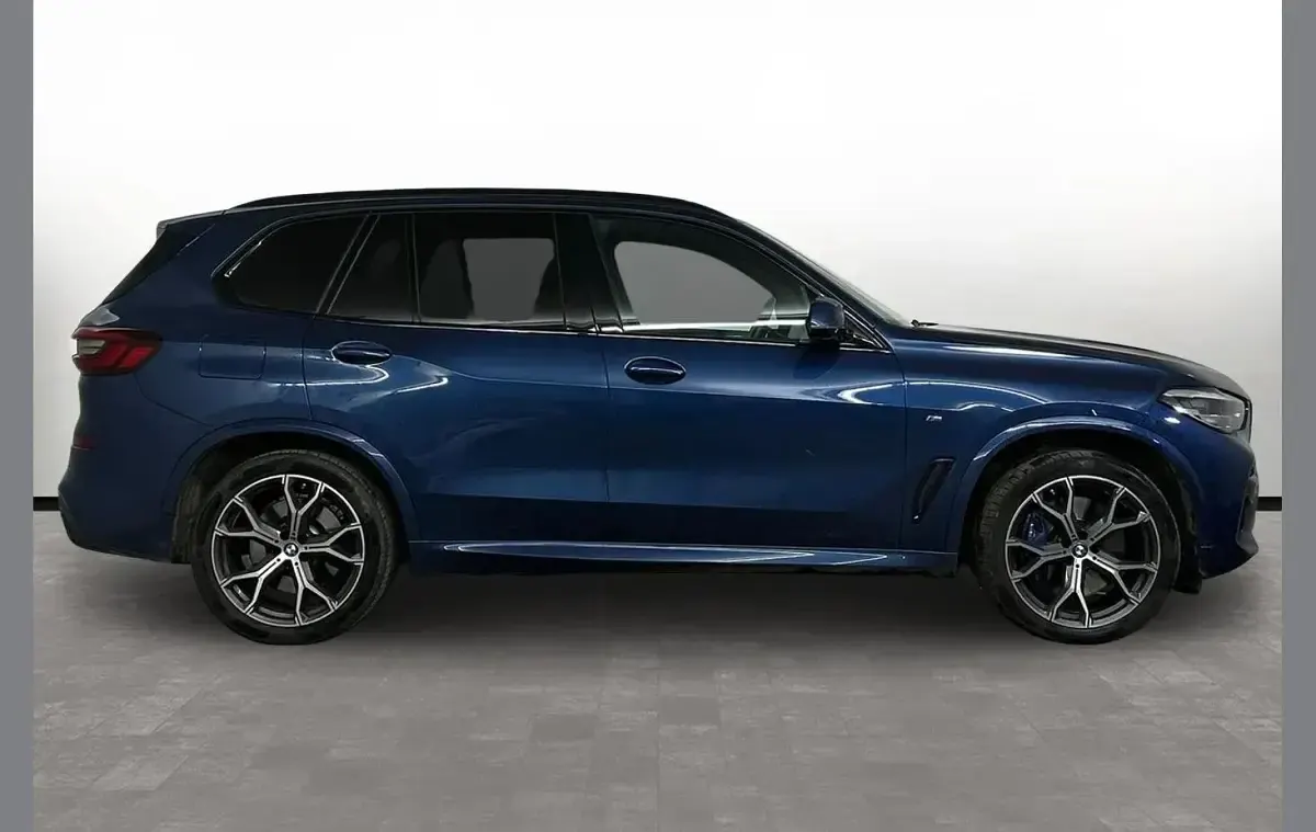 Used BMW X5 M Sport 335 HP (246 kW) 2023 Blue SUV