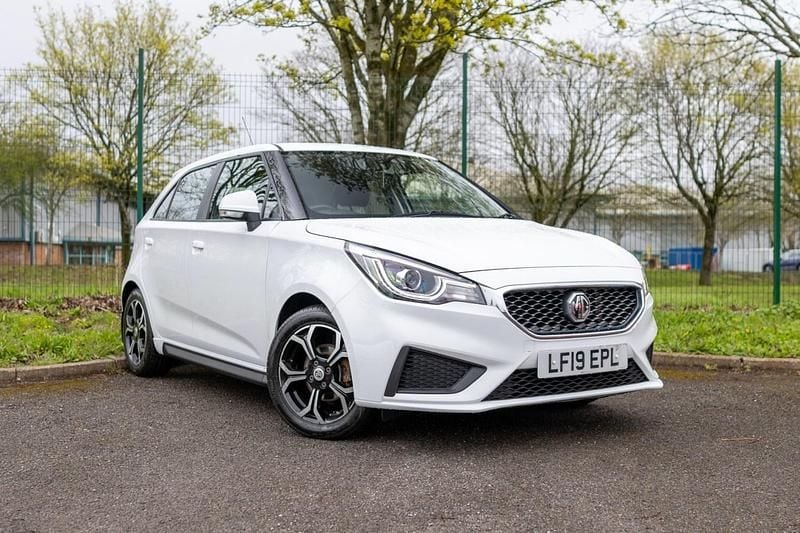 Used MG MG3 Excite 106 HP (77 kW) 2019 White Hatchback