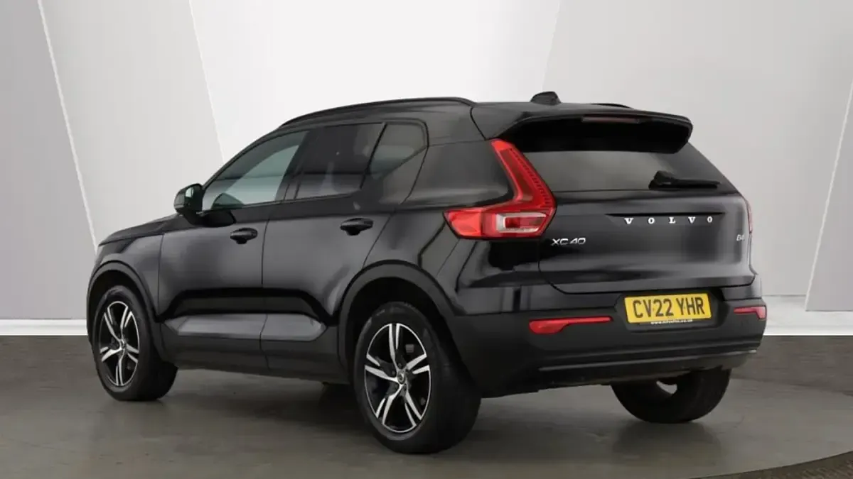 Used Volvo XC40 R-Design 2022 Black SUV