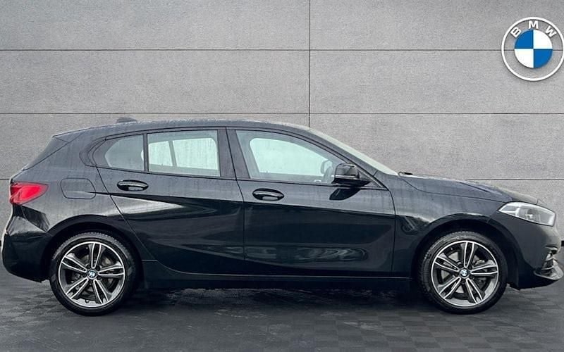 Used BMW 116 Sport Line 116 HP (85 kW) 2023 Black Hatchback