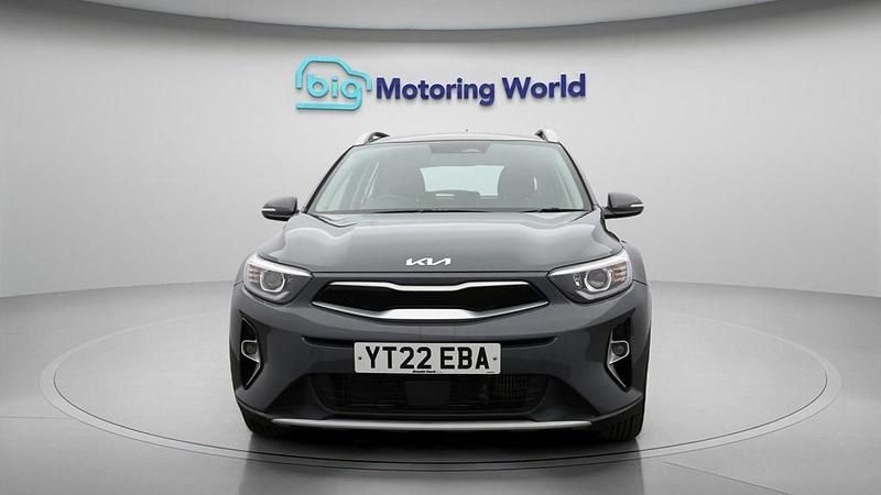 Used Kia Stonic 99 HP (72 kW) 2022 Grey SUV
