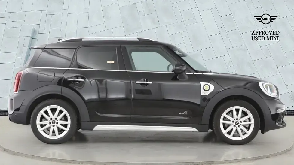 Used Mini Cooper S Countryman Sport 219 HP (161 kW) 2021 Black SUV