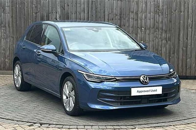 Used 2025 VW Golf VIII | £22,599 (Fair price) - Image 1/4