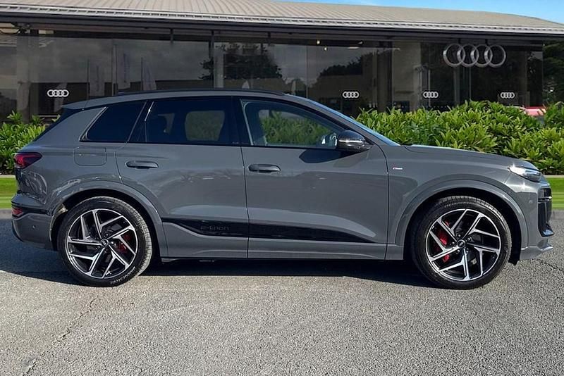 Used Audi e-tron S-Line 284 kW (387 HP) 2025 Grey SUV