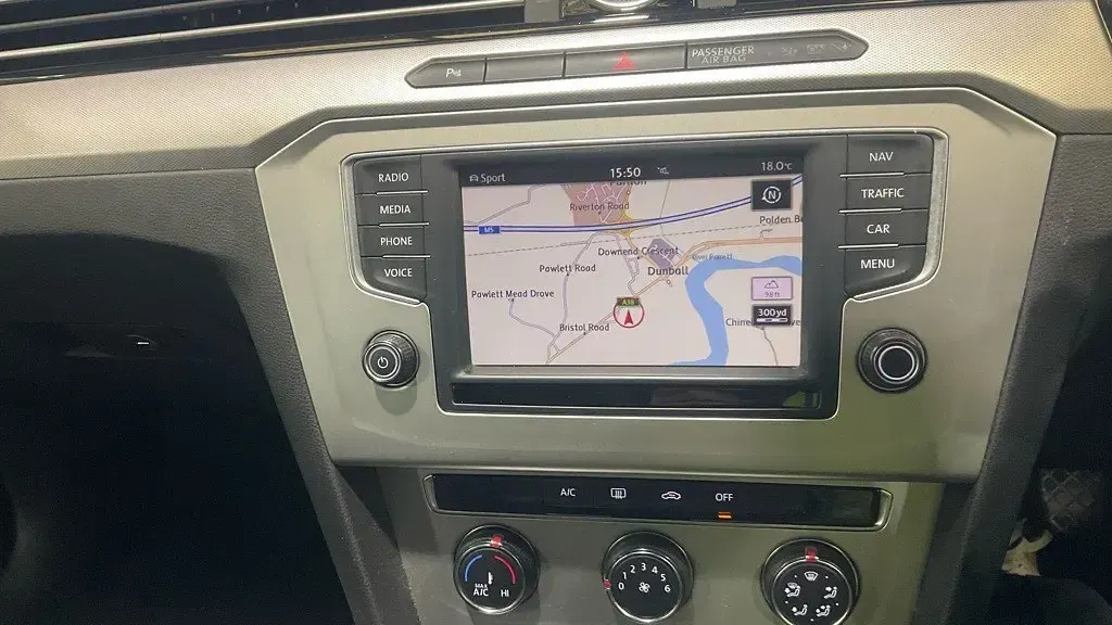 Używany VW Passat Business 150 KM (110 kW) 2017 Srebrny Kombi