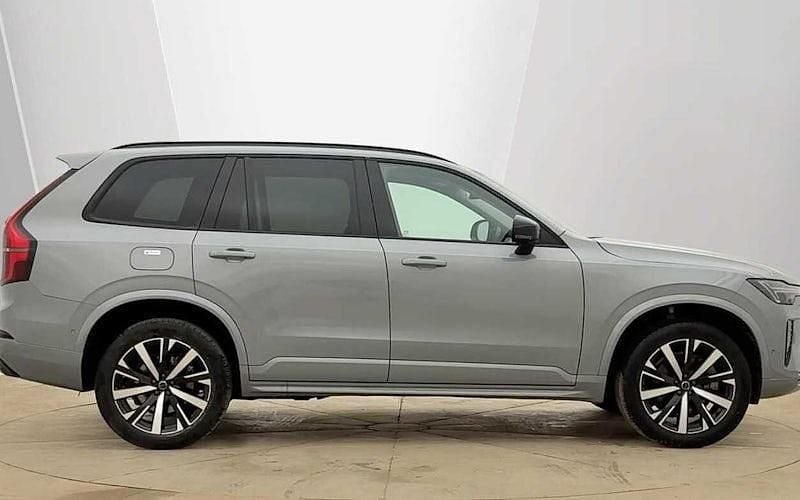Used Volvo XC90 Plus 250 HP (183 kW) 2025 SUV