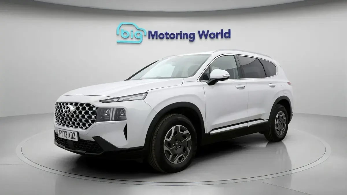 Used Hyundai Santa Fe Premium 230 HP (169 kW) 2022 White SUV