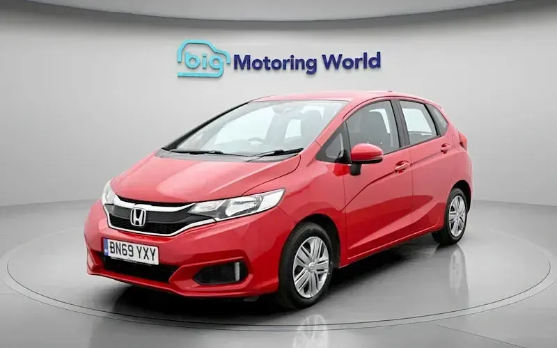 Second-hand Honda Jazz S 102 CP (75 kW) 2019 Roșu Hatchback