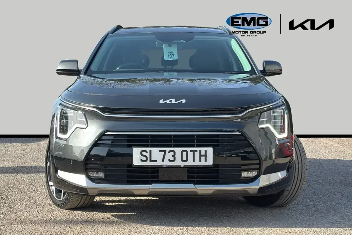 Używany Kia Niro 139 KM (102 kW) 2023 Szary SUV