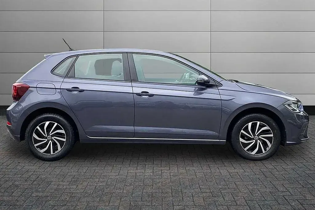 Used VW Polo Life 95 HP (69 kW) 2022 Grey Hatchback