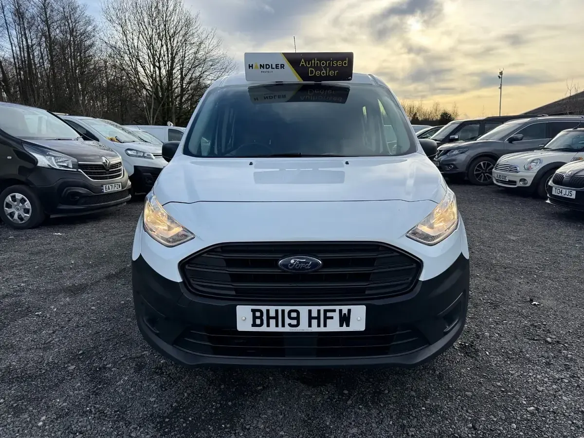 Used Ford Transit Connect 100 HP (73 kW) 2019 White MPV