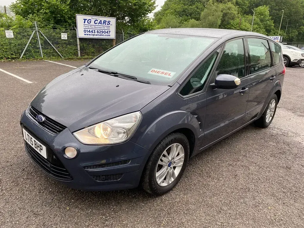 Used Ford S-MAX Zetec 150 HP (110 kW) 2015 Grey MPV