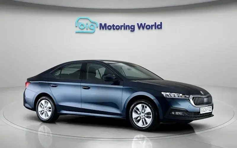 Used Skoda Octavia SE 110 HP (80 kW) 2023 Blue Hatchback