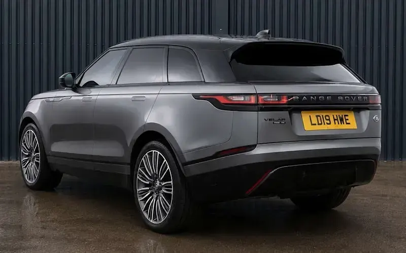 Used Land Rover Range Rover Velar R-Dynamic 241 HP (177 kW) 2020 SUV