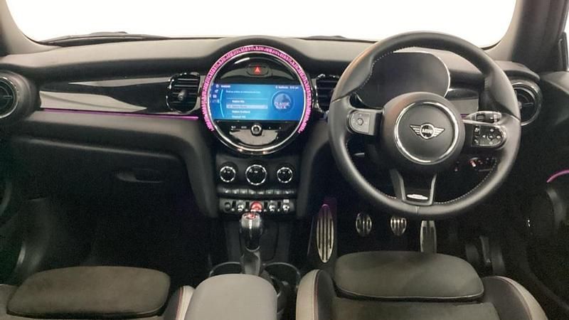 Used Mini Cooper Hatch 134 HP (98 kW) 2022 Blue Hatchback