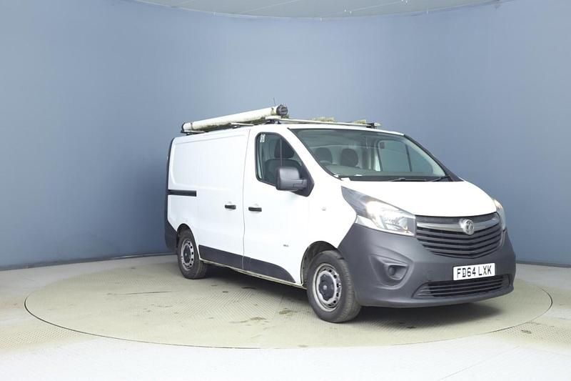White Used 2014 Vauxhall Vivaro MPV | £2,999 (Super price) - Image 1/4