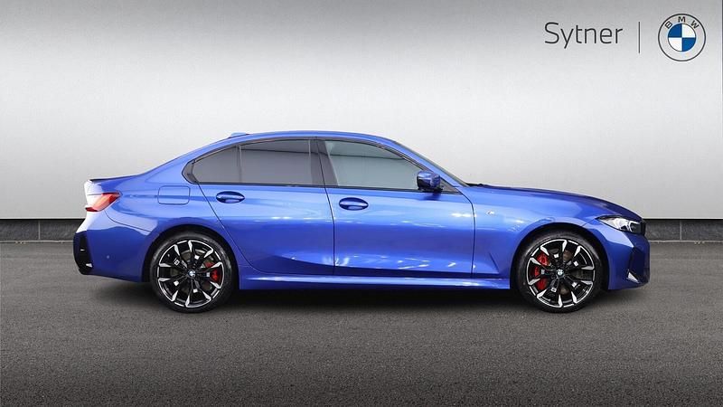 Usado BMW 330e M Sport 288 HP (211 kW) 2025 Azul