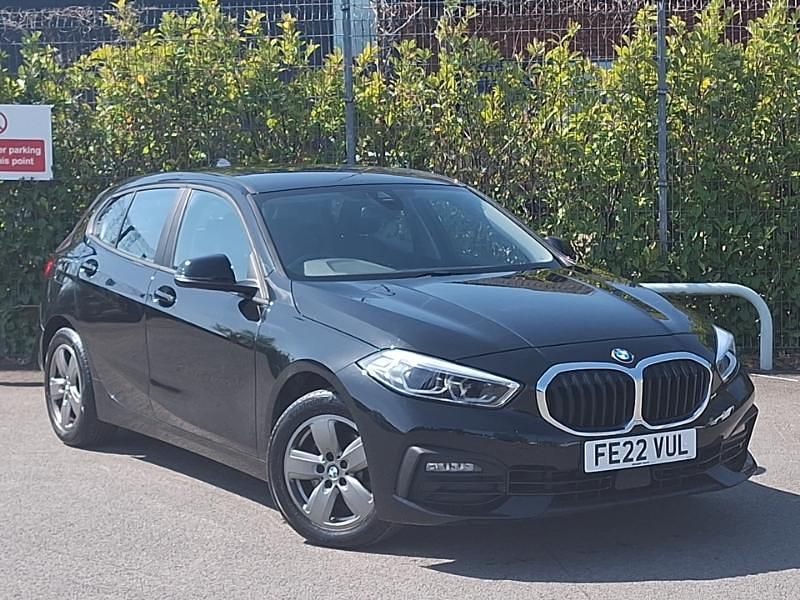 Used BMW 118 Comfort Edition 150 HP (110 kW) 2022 Black Hatchback