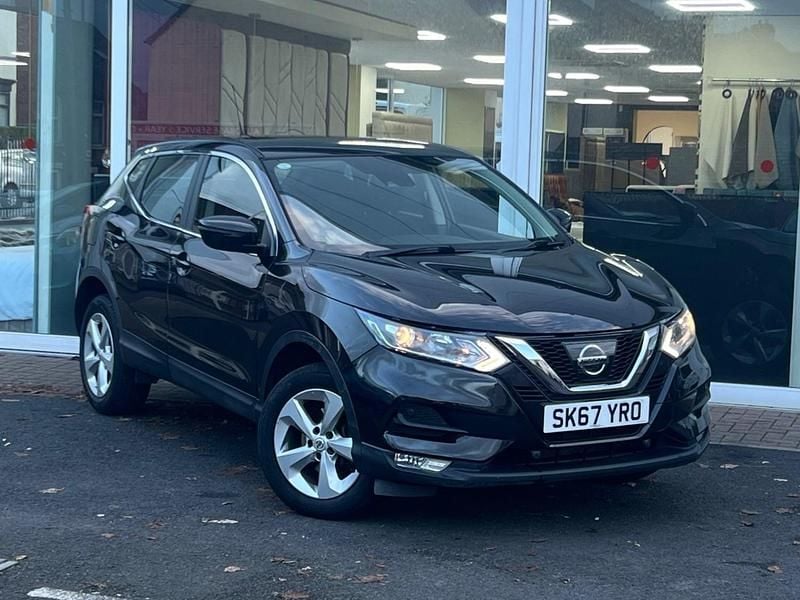 Black Used 2017 Nissan Qashqai Acenta SUV | £5,995 (Super price) - Image 1/3