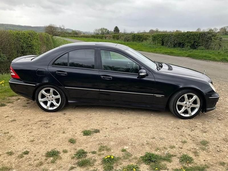 Used Mercedes C200 2006 Black Sedan