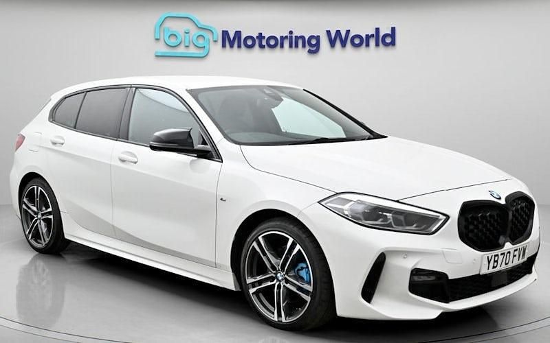 Used BMW 118 M Sport 140 HP (102 kW) 2020 White Hatchback