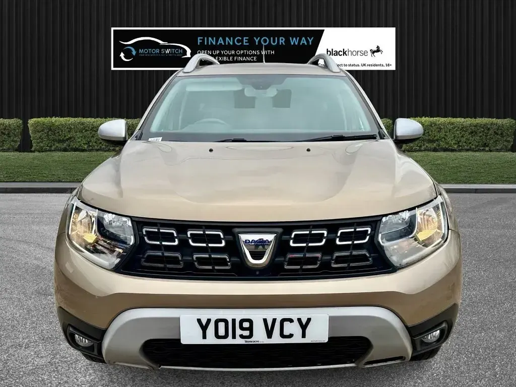 Used Dacia Duster Prestige 115 HP (84 kW) 2019 Beige SUV