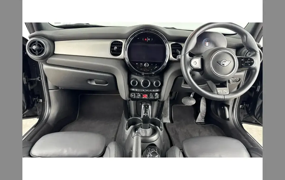 Used Mini Cooper Comfort 136 HP (100 kW) 2023 Black Hatchback