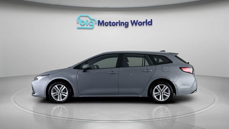 Used Toyota Corolla 121 HP (88 kW) 2021 Estate