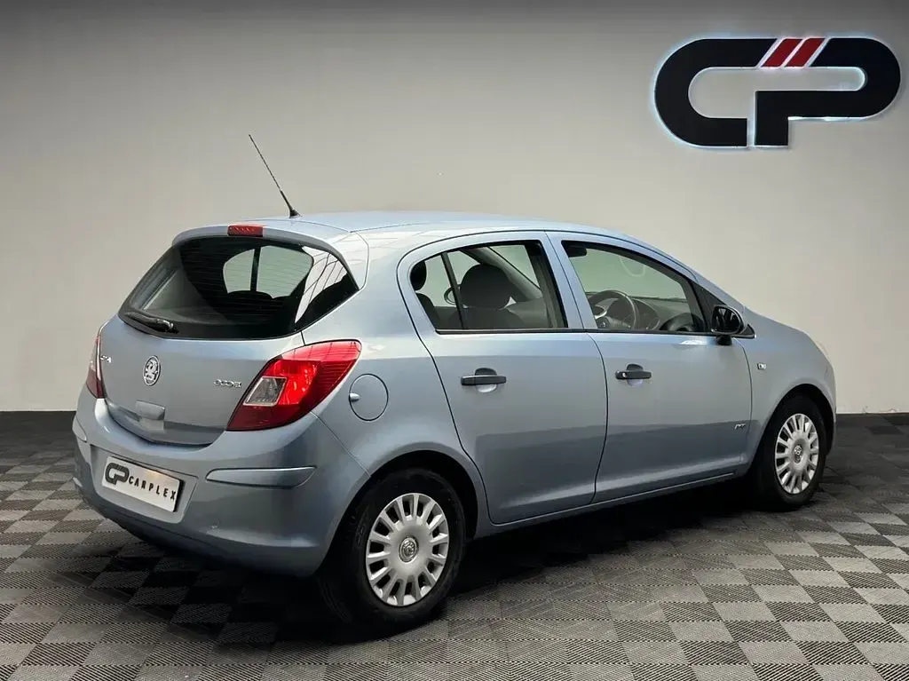 Used Vauxhall Corsa 74 HP (54 kW) 2009 Blue Hatchback
