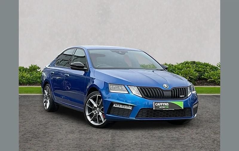 Used Skoda Octavia vRS 242 HP (177 kW) 2019 Blue Hatchback