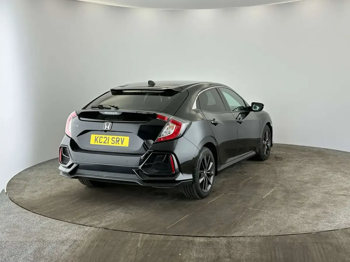 Used Honda Civic SR 126 HP (92 kW) 2021 Black Hatchback