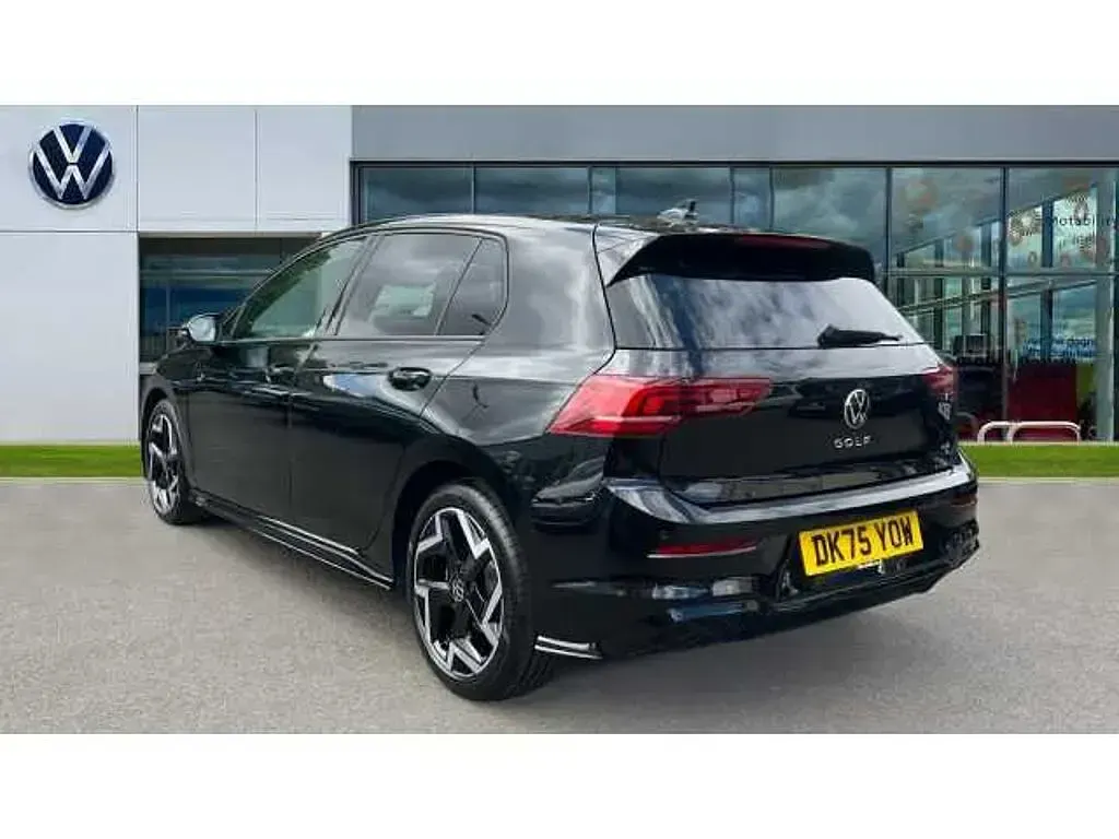 Used VW Golf VIII 150 HP (110 kW) 2025