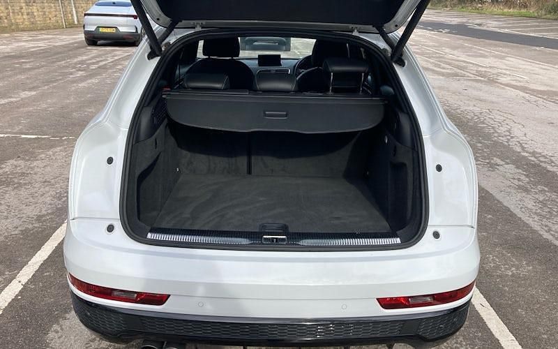 Used Audi Q3 Black Edition 180 HP (132 kW) 2018 White SUV