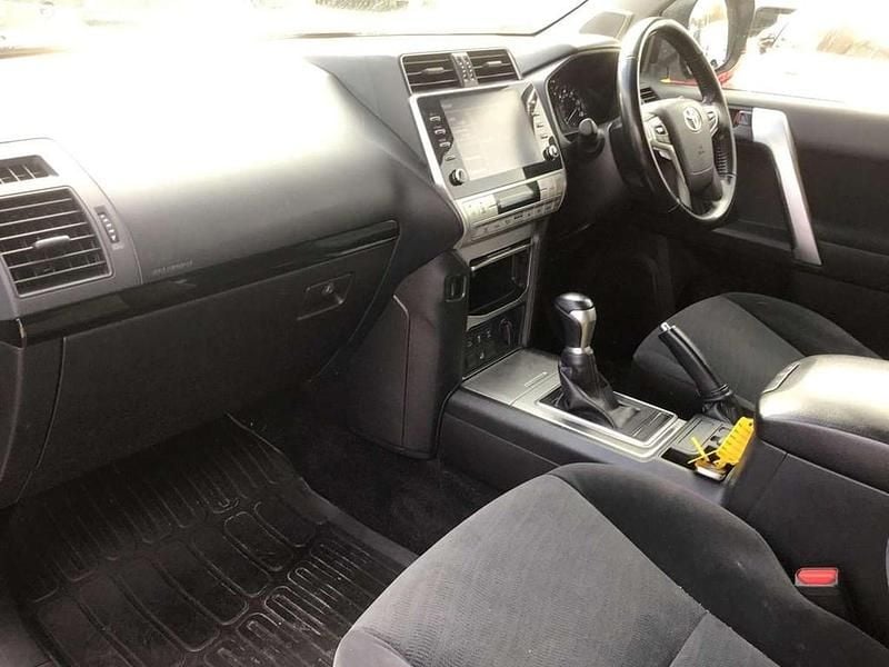 Used Toyota Land Cruiser Active 204 HP (150 kW) 2021 Silver SUV